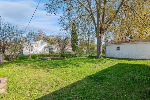 1201 Redwood Dr, Green Bay, WI 54304 - view of yard