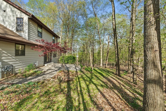 5287 Pleasant Hill Rd, Hartford, WI 53027 - view of yard with a patio area