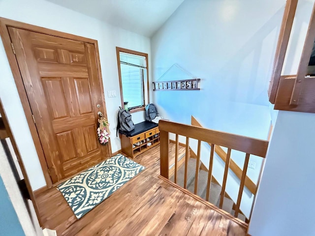 N8673 Ridge Creek Rd, Elkhart Lake, WI 53020 - foyer entrance featuring wood finished floors and baseboards