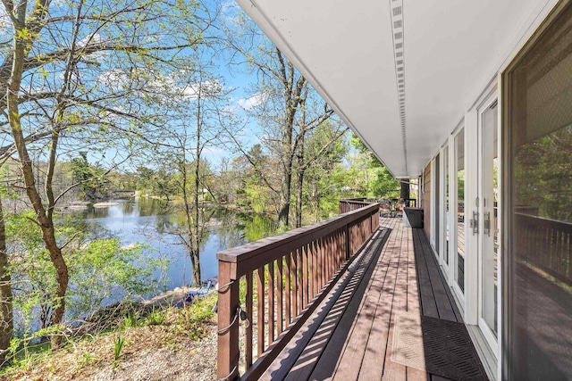 528 Park Ave, Waupaca, WI 54981 - deck featuring a water view