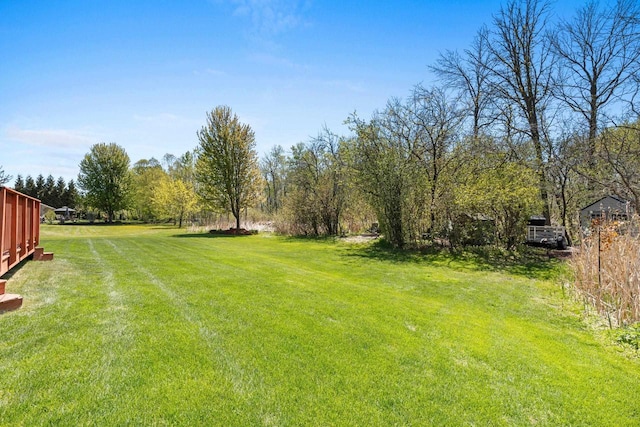 W6928 Westwood Dr, Fond Du Lac, WI 54937 - view of grassy yard