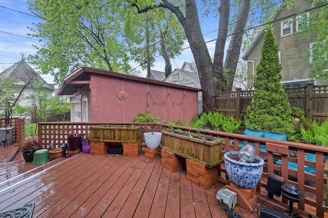 2837 N Marietta Ave, Milwaukee, WI 53211 - view of wooden deck