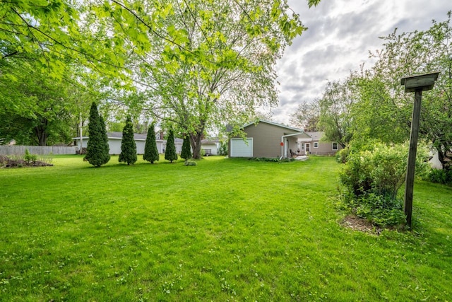 1218 S Kernan Ave, Appleton, WI 54915 - view of yard