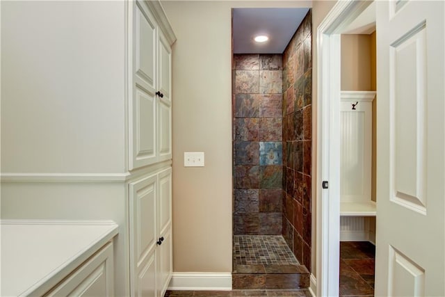 7379 124th St, Chippewa Falls, WI 54729 - bathroom with a tile shower and baseboards
