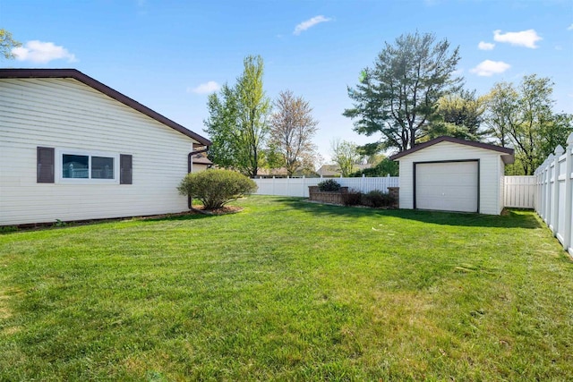 1820 Sampson St, Wisconsin Rapids, WI 54494 - view of yard featuring an outbuilding and a garage