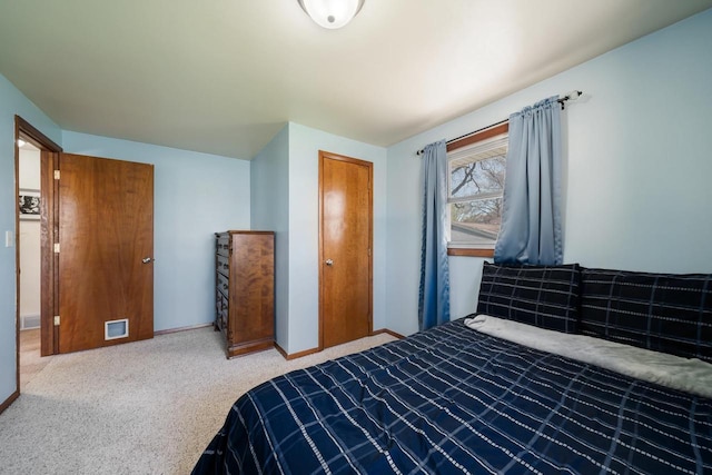 1083 Kenwood St, Green Bay, WI 54304 - unfurnished bedroom with carpet flooring and baseboards