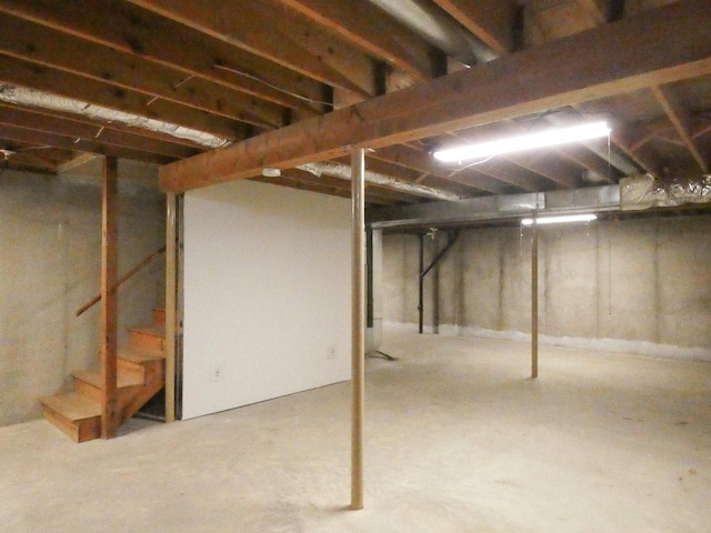 613 S Railroad St, Kimberly, WI 54136 - unfinished below grade area with stairway
