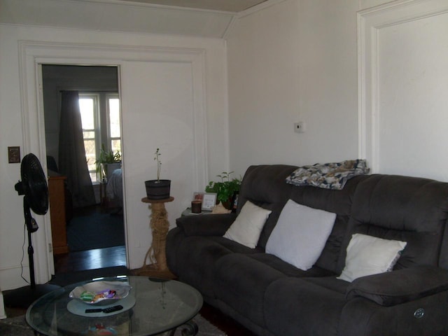701 Otter Ave, Oshkosh, WI 54901 - view of living room