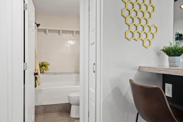 3486 Hargrove St, Madison, WI 53714 - full bathroom with toilet, a closet, and shower / bath combination