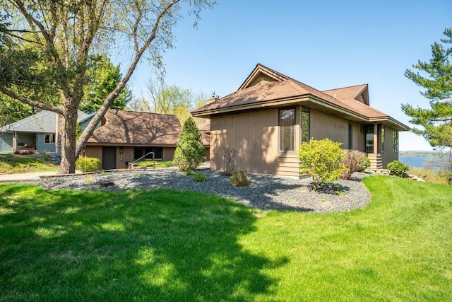 519 Grandview Heights Ct, Menomonie, WI 54751 - view of front of home with a front lawn