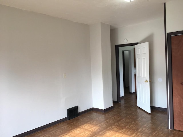 6121 12th Ave, Kenosha, WI 53143 - spare room featuring baseboards