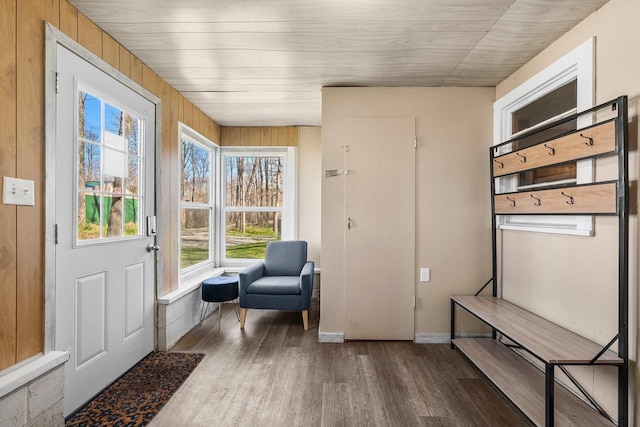 229 Bay Rd, Peshtigo, WI 54147 - sitting room featuring wood finished floors