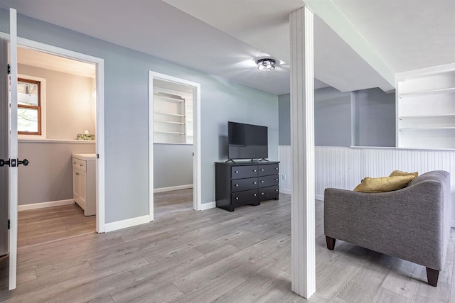 1725 Algonquin Dr, Baraboo, WI 53913 - living room featuring wood finished floors and baseboards