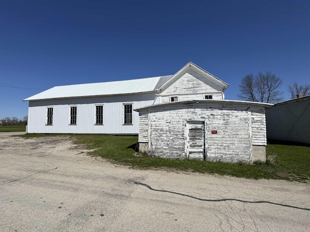 2897 County Road A, Oconto, WI 54153 - view of outbuilding featuring an outdoor structure