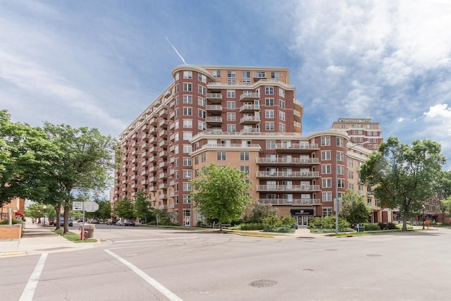 360 W Washington Ave Unit 1412, Madison, WI 53703 - view of apartment building / complex