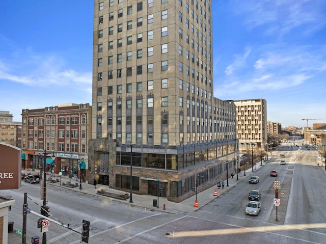 606 W Wisconsin Ave Unit 405, Milwaukee, WI 53203 - view of property featuring a view of city
