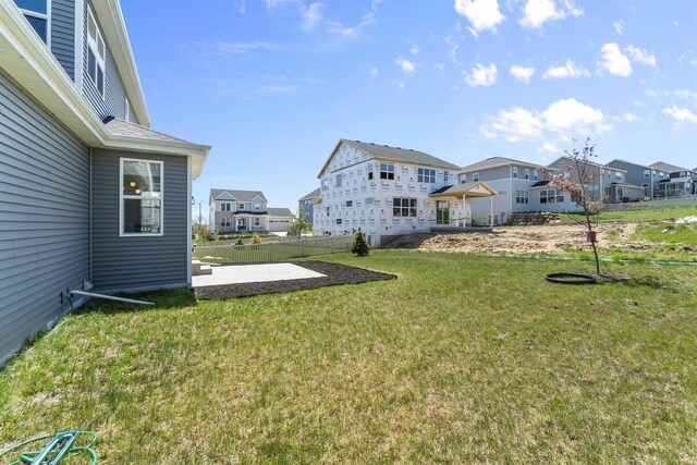 432 Tawny Elm Pkwy, Verona, WI 53593 - view of yard with a residential view and a patio area