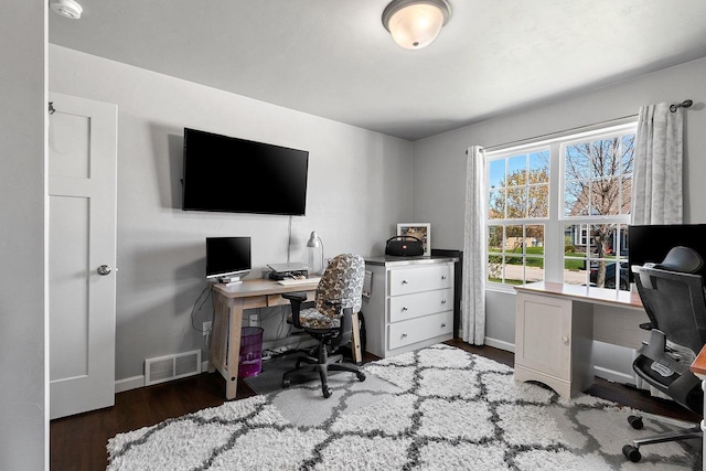 1397 Lear Ln, De Pere, WI 54115 - office space featuring wood finished floors and baseboards