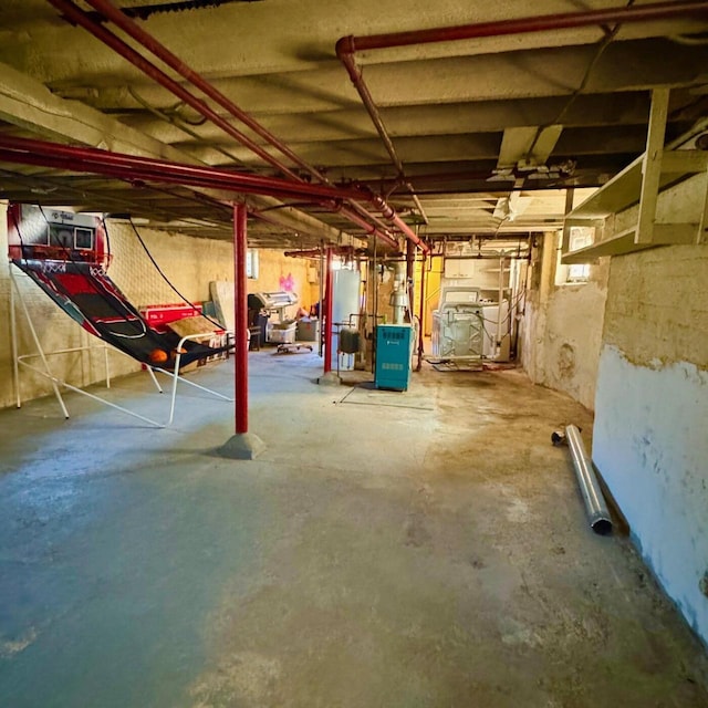 2664 N Booth St, Milwaukee, WI 53212 - unfinished below grade area with a heating unit