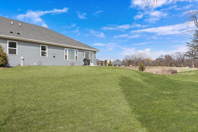5208 Briarwood Cir, Racine, WI 53402 - view of grassy yard