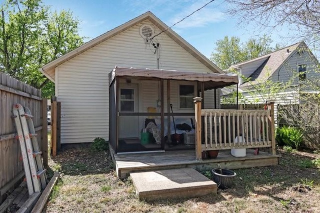 2139 12th St, Eau Claire, WI 54703 - view of outdoor structure with fence