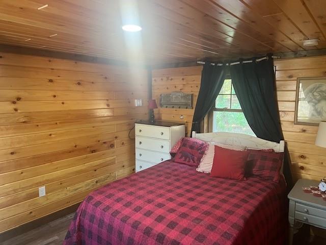 11972 Worden Rd, Stanley, WI 54768