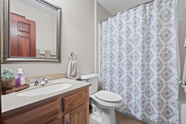 N5798 Lakeview Dr, Green Lake, WI 54941 - full bathroom featuring toilet, vanity, a shower with curtain, and tile patterned floors