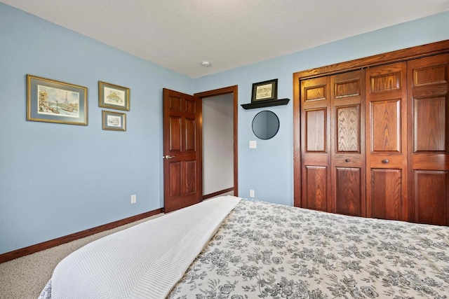 N5798 Lakeview Dr, Green Lake, WI 54941 - bedroom with carpet floors, baseboards, and a closet