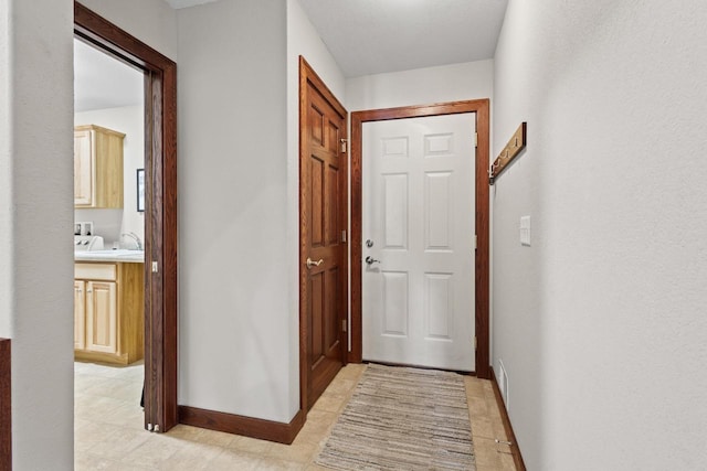 N5798 Lakeview Dr, Green Lake, WI 54941 - entryway featuring baseboards and light tile patterned floors
