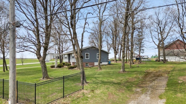 912 S 3rd Ave, Edgar, WI 54426 - view of yard