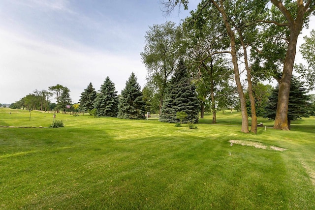 11915 Wedgewood Ln, Darlington, WI 53530 - view of grassy yard