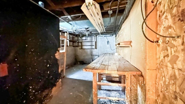 5561 N 40th St, Milwaukee, WI 53209 - view of unfinished basement