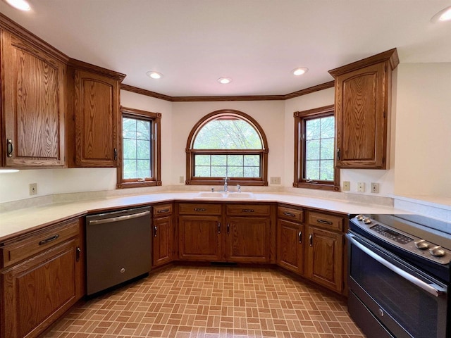 86 Ledgebrook Dr, Fond Du Lac, WI 54935 - kitchen with electric stove, a sink, dishwasher, crown molding, and light countertops