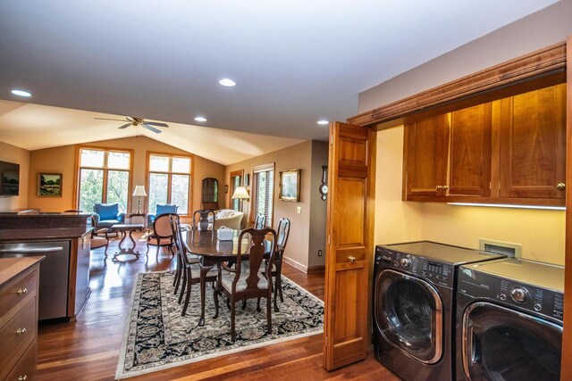 207 Deer Ridge Dr, West Bend, WI 53095