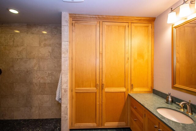 207 Deer Ridge Dr, West Bend, WI 53095