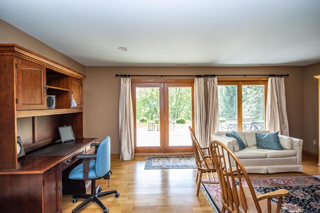 207 Deer Ridge Dr, West Bend, WI 53095