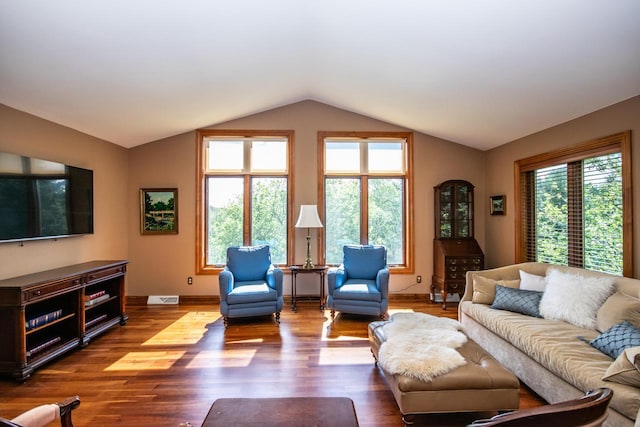 207 Deer Ridge Dr, West Bend, WI 53095