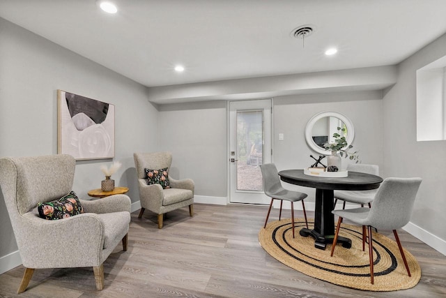 250 W Suburban Ct, Fox Point, WI 53217 - dining space featuring light wood-style floors, baseboards, and recessed lighting