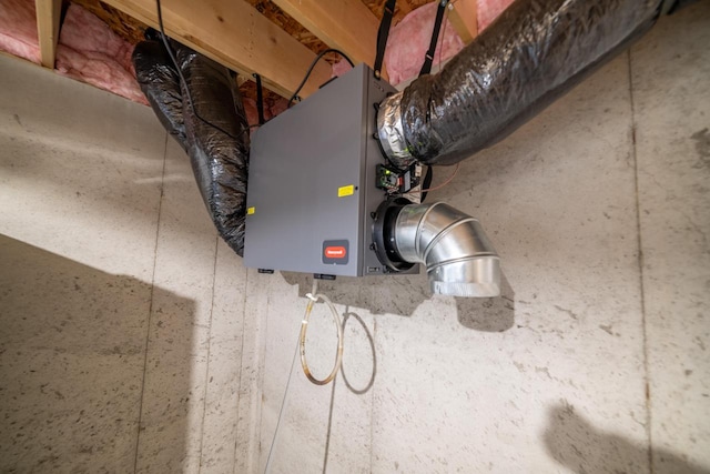 12450 Nixon Rd, Minocqua, WI 54548 - view of utility room