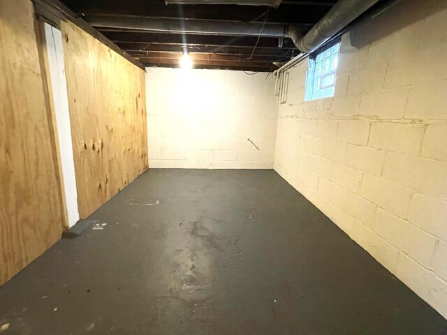 4118 S Austin St, Milwaukee, WI 53207