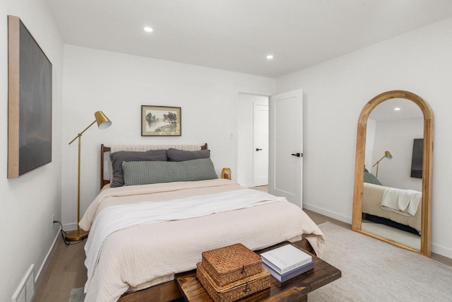 2285 N 166th St, Brookfield, WI 53005 - bedroom with recessed lighting, baseboards, and arched walkways