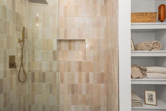 2285 N 166th St, Brookfield, WI 53005 - full bathroom featuring walk in shower