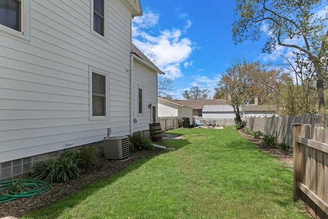 822 12th Ave, Union Grove, WI 53182 - view of yard featuring central AC