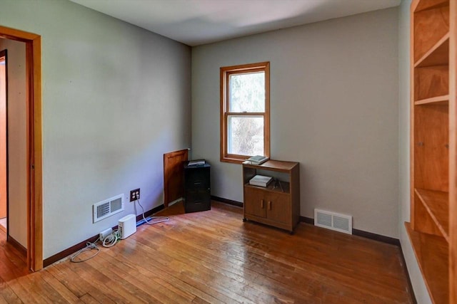 1614 Lake View Ave, Madison, WI 53704 - empty room featuring hardwood / wood-style flooring and baseboards
