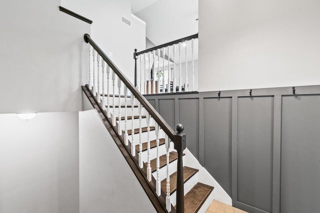 632 Grove St, Portage, WI 53901 - stairway with a high ceiling
