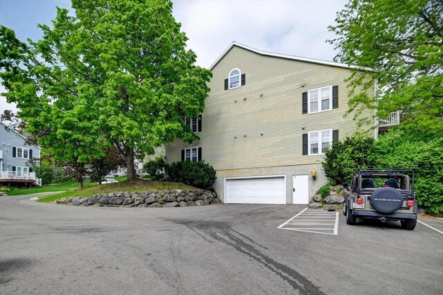 7102 Flagship Dr Unit 8, Madison, WI 53719 - view of front facade with an attached garage