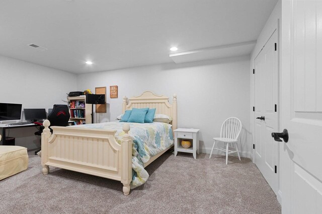2074 Sandy Springs Rd, De Pere, WI 54115 - carpeted bedroom featuring recessed lighting