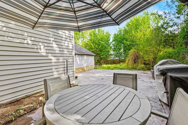 1333 W Lawrence St, Appleton, WI 54914 - view of patio featuring outdoor dining area
