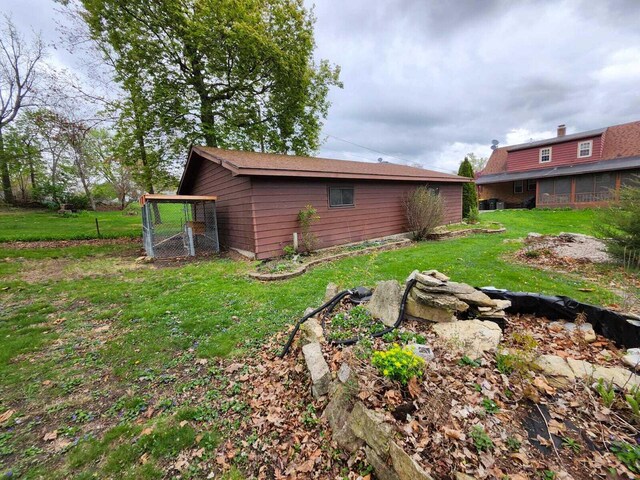 805 S Wacouta Ave, Prairie Du Chien, WI 53821 - view of grassy yard