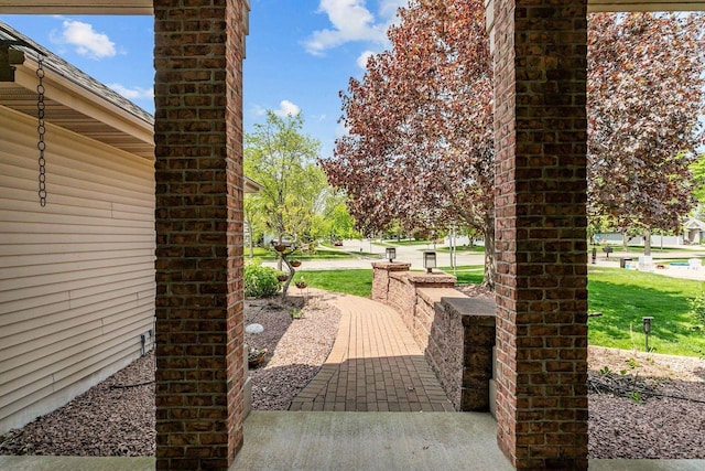 441 E Apple Creek Rd, Appleton, WI 54913 - view of patio / terrace